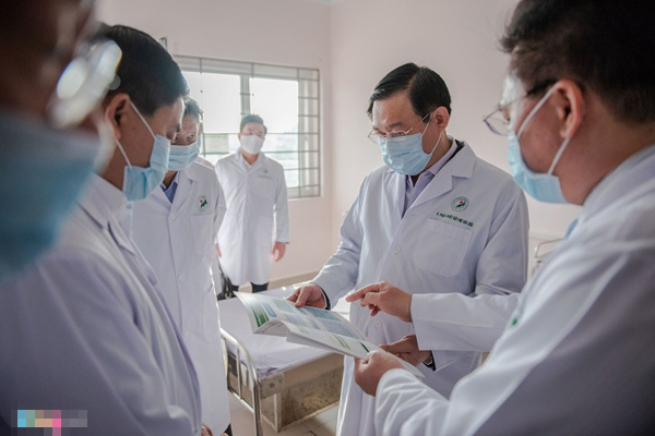 Người thứ 34 mắc Covid-19 gặp hội doanh nhân trước khi nhập viện-3