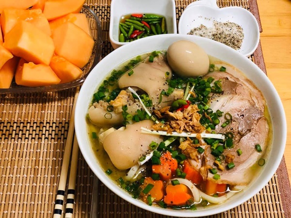 Bánh canh giò heo và các món nên ăn tại nhà trong mùa dịch-4