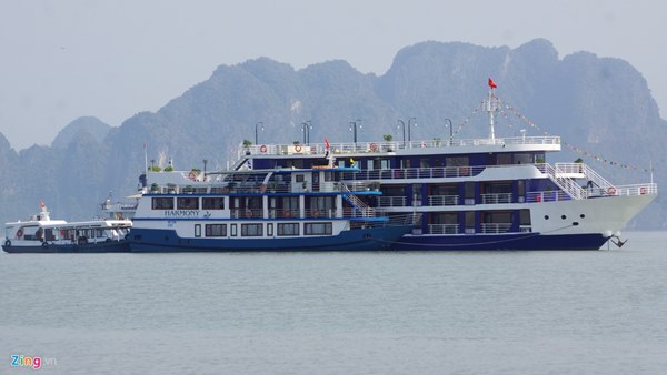 Khoanh vùng, khử khuẩn khách sạn 5 sao có người mắc Covid-19 lưu trú-7