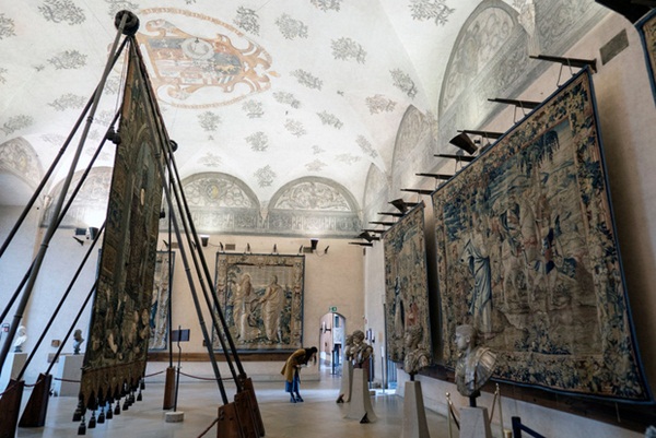 Nước Ý trong ngày đầu bị phong tỏa: Nhiều người lách luật bằng mọi cách, mặc lời kêu gọi khẩn thiết từ chính phủ-4