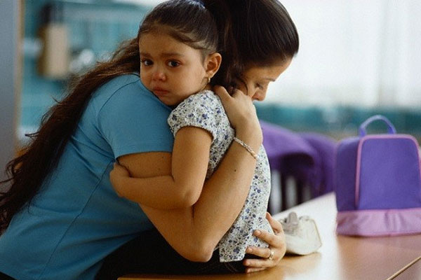 Ở nhà tránh dịch, chiều nào con trai cũng xin sang nhà bạn học nhóm, nhưng khi tôi đi theo thì thấy con vào nghĩa địa và đổ gục tại đó-2