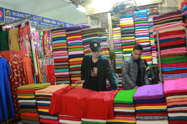 Ảnh: Cảnh tượng đìu hiu tại khu chợ lớn nhất Hà Nội trong mùa dịch Covid-19-4