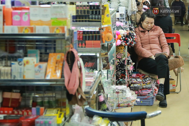 Ảnh: Cảnh tượng đìu hiu tại khu chợ lớn nhất Hà Nội trong mùa dịch Covid-19-9