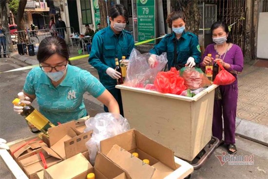 Dù cách ly, Trúc Bạch bình yên không thiếu thứ gì