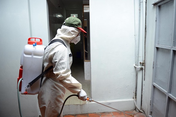 Thêm ca nhiễm Covid-19 thứ 35 tại Việt Nam là nhân viên bán hàng siêu thị điện máy-1