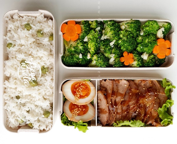 Thực đơn cơm hộp đẹp mắt, bổ dưỡng cho dân văn phòng đi làm mùa dịch-1