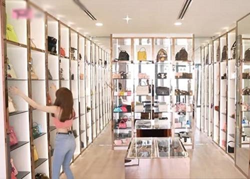 Sao Việt và những lần lộ phòng ngủ: Ngọc Trinh, Phi Thanh Vân làm fan đỏ mặt với nội thất-3