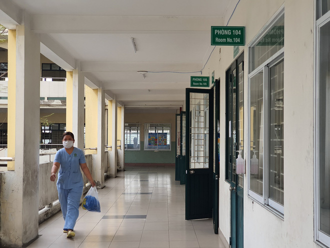 Cận cảnh khu cách ly tập trung ở quận 2, nơi Vũ Khắc Tiệp đang theo dõi sức khỏe khi trở về từ vùng dịch Italia-7