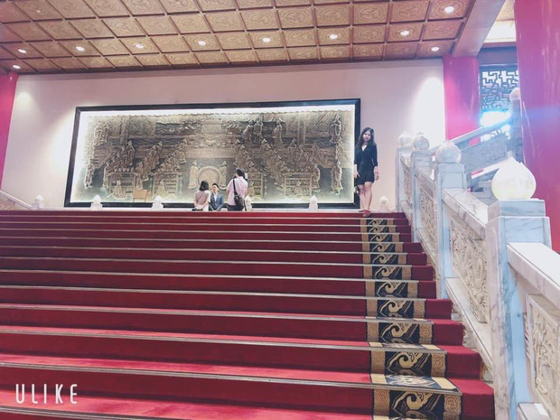 Có bồ chưa chắc đã sướng: Nhờ chụp ảnh kiểu gì cũng nghiêng bên nọ lệch bên kia, ngoài mặt mờ ra thì chỗ nào cũng nét-3