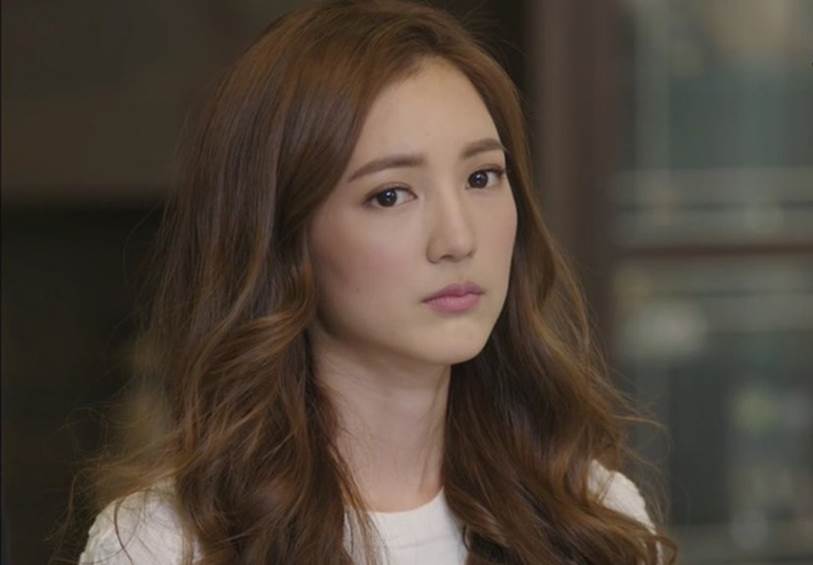 Sau chuyến công tác, chồng đột ngột bỏ ra ngoài giữa đêm khuya, vợ bàng hoàng khi nhìn thấy những cọc tiền mới cứng cùng mẩu giấy vỏn vẹn 5 chữ-1