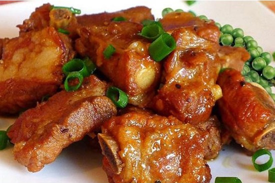 Mẹ đảm làm sườn om tiêu ngọt thơm lựng, con ăn rả rích cả tuần vẫn ngon