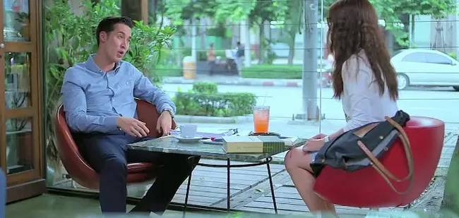 Gặp lời đề nghị tái hợp chết điếng” sau 13 năm, gái ế liền thả nhẹ 1 câu mà khiến gã người yêu cũ giật mình làm rơi vỡ toang chiếc điện thoại iPhone 11-2