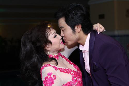 Vũ Hoàng Việt chia sẻ về bạn gái mới sau chia tay Yvonne Thúy Hoàng hơn 32 tuổi-3