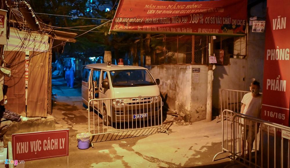 Phong tỏa, khử khuẩn nơi ở của ca thứ 39 nhiễm Covid-19-1