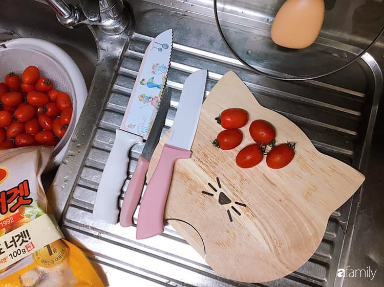 Từ căn phòng trọ cũ kỹ, cô gái trẻ người Việt tự sửa sang, cải tạo thành căn phòng đẹp lung linh không góc chết-24