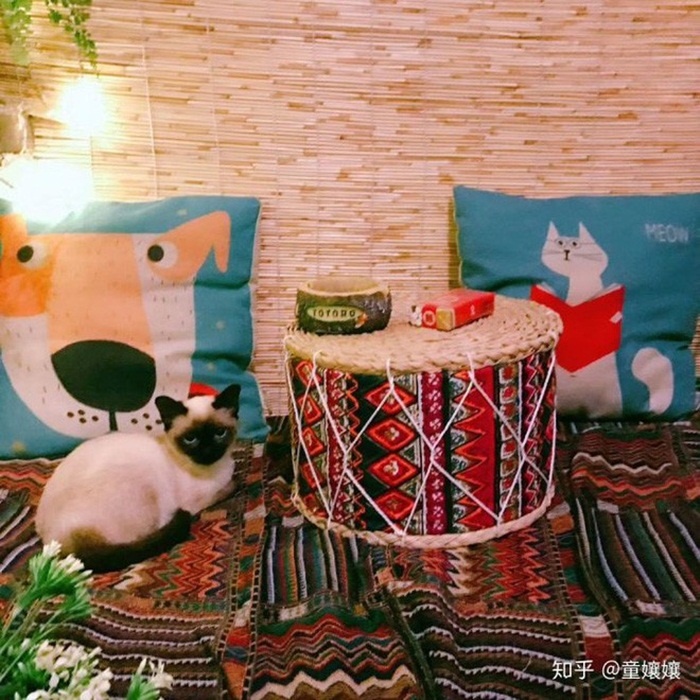 Vì bà bạn trai sắp lên thăm, cô gái lấy động lực biến ban công cũ thành góc sống ảo ai nhìn thấy cũng xin chụp ké-6