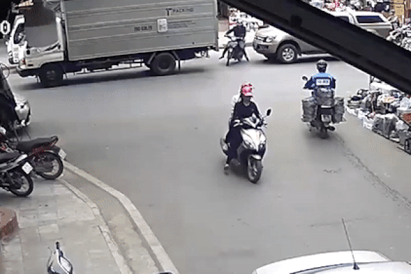 Video: Cách ly, khử trùng nơi cư trú của bệnh nhân thứ 39 nhiễm Covid-19-1