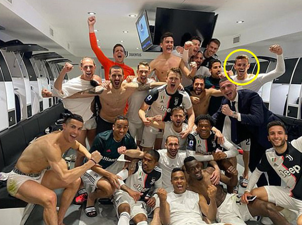 Ronaldo bị cách ly ở Bồ Đào Nha sau khi tiếp xúc gần với đồng đội nhiễm SARS-CoV-2-2