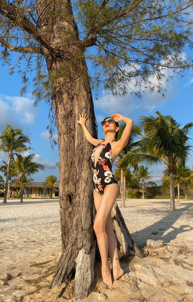 Lệ Quyên tự tin tung loạt ảnh chụp bằng camera thường: U40 mà diện áo tắm khoe body nóng bỏng, ba vòng đâu ra đấy-1