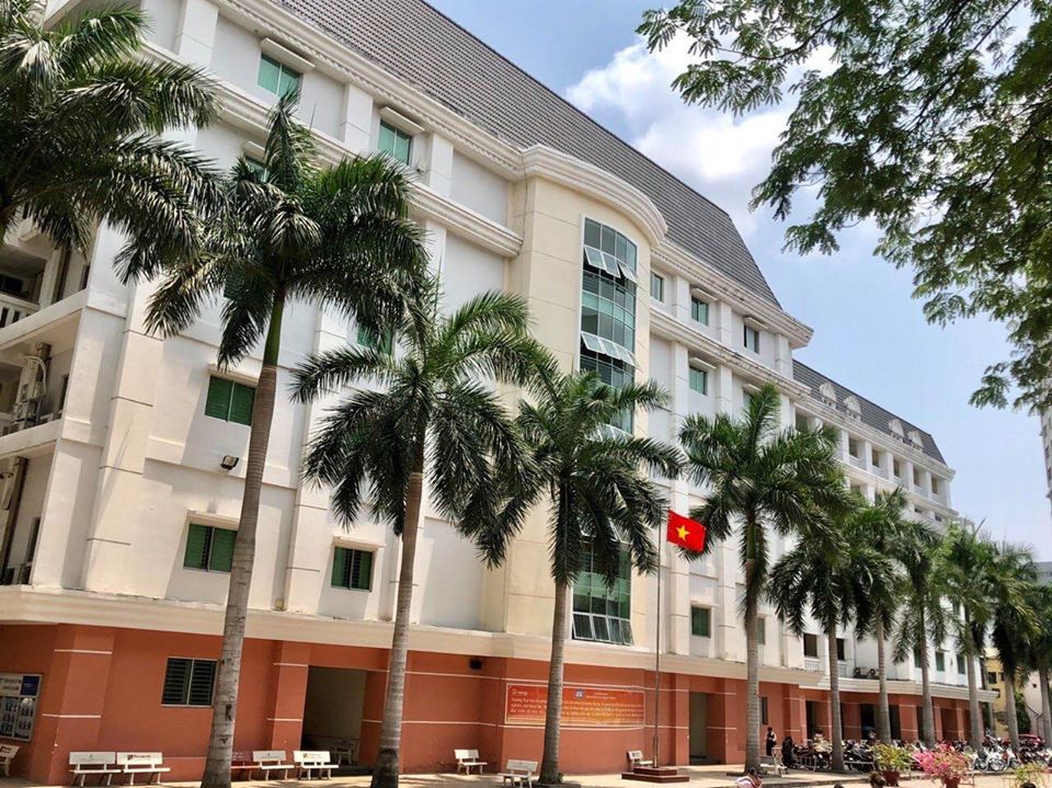 Mới: Trường đại học đầu tiên trên cả nước cho sinh viên nghỉ học đến ngày 6/4-2