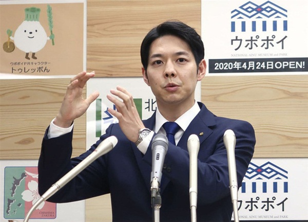 Chân dung thống đốc trẻ nhất Nhật Bản đang khiến chị em phát cuồng: Ngoại hình cực phẩm, tài giỏi hơn người và đi lên từ 2 bàn tay trắng-5