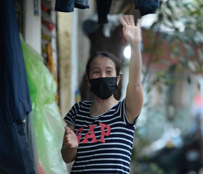 Tâm sự của những người dân khu cách ly bệnh nhân thứ 39 nhiễm Covid-19 ở Cầu Giấy-9