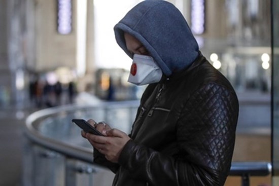 Cách vệ sinh điện thoại, máy tính ngừa lây lan virus corona