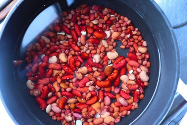 Thấy tôi dùng sữa tươi để nấu chè cả nhà ai cũng cười, nhưng đến lúc ăn thì ngạc nhiên vì ngon quá!-2