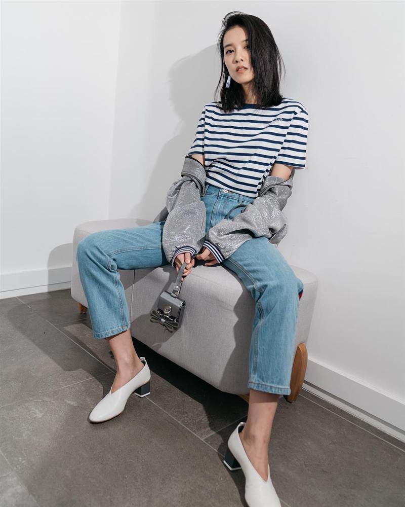 Mãi đến khi 30 tuổi, tôi mới biết đây là 4 dáng quần jeans mà người đùi to như tôi có thể mặc đẹp-7