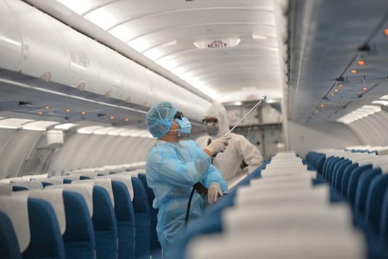 7 hành khách cùng chuyến bay với nữ tiếp viên hàng không dương tính Covid-19 lần 1 đã bay nối chuyến vào TP. HCM