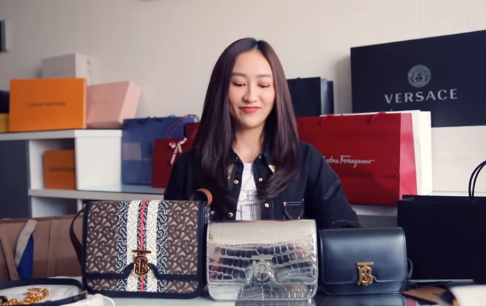 Hết Sĩ Thanh đập hộp túi fake đến Hà Thu dính nghi vấn đập hộp đồ hiệu đi mượn-1