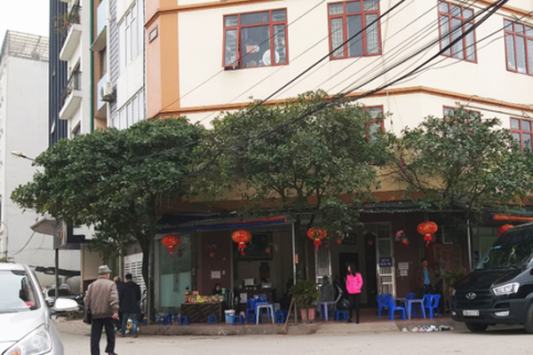 Nam thanh niên 25 tuổi đến trung tâm y tế báo tiếp xúc 30 phút với bệnh nhân nhiễm Covid-19 thứ 34-2