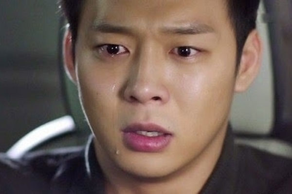 Bạn thân của chồng đến viếng đám tang, vừa nói được vài câu, anh ta đã tiết lộ một chuyện động trời khiến tôi phải vào viện cấp cứu-2