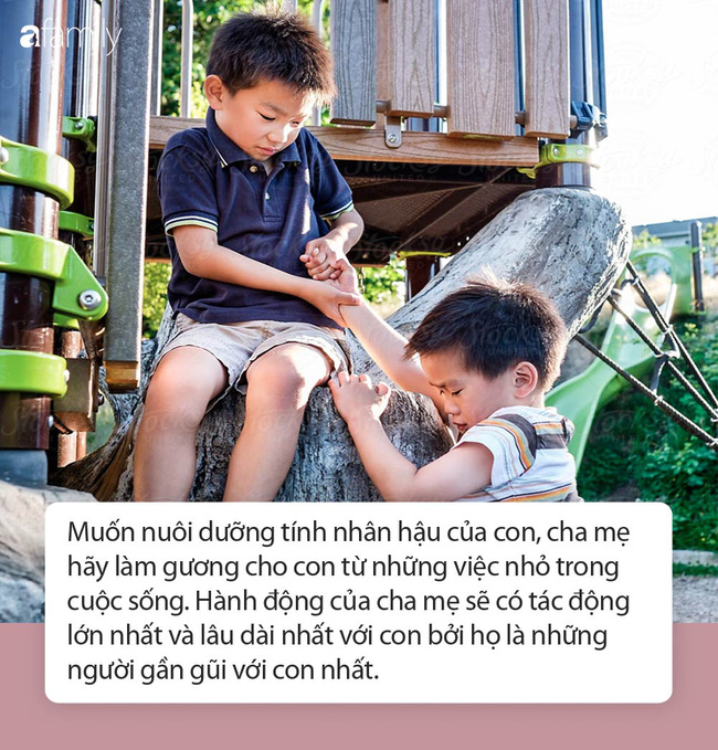 Bé trai 3 tuổi khóc nằng nặc không cho làm thịt gà, ai cũng bật cười vì bà đã trói chặt gà trong tay nhưng đành chịu thua cháu-3