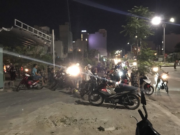 Đà Nẵng: Nghe đồn có án mạng giữa dịch Covid-19, cả trăm người vẫn kéo đến xem-5