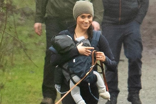 Quay lại Canada với con trai, Meghan Markle gây bất ngờ với cuộc sống xa rời hoàng gia trái ngược hoàn toàn với những gì người ta nghĩ
