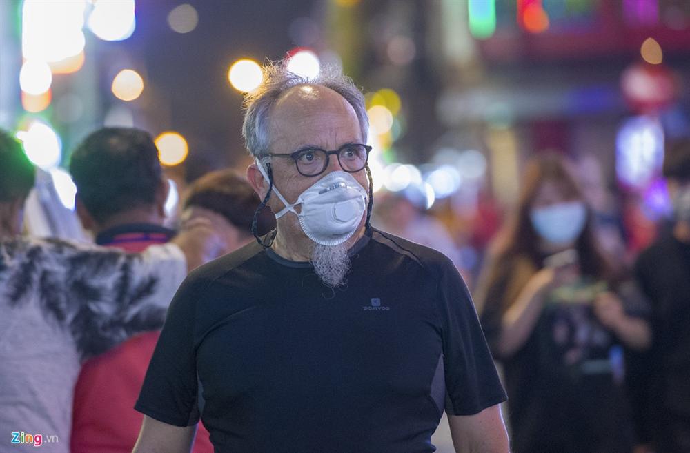 Phố Tây Bùi Viện vắng bóng khách-6