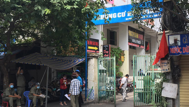 TP.HCM cách ly chung cư hơn 1.000 dân nơi bệnh nhân thứ 48 sinh sống: Nội bất xuất, ngoại bất nhập-3