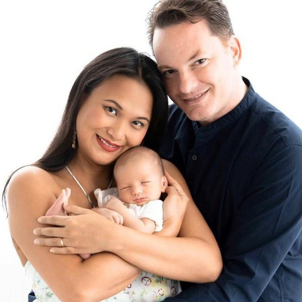 Con trai của chồng cũ Hồng Nhung và vợ đại gia Myanmar không chỉ giống bố như đúc mà còn kháu khỉnh đáng yêu thế này-3