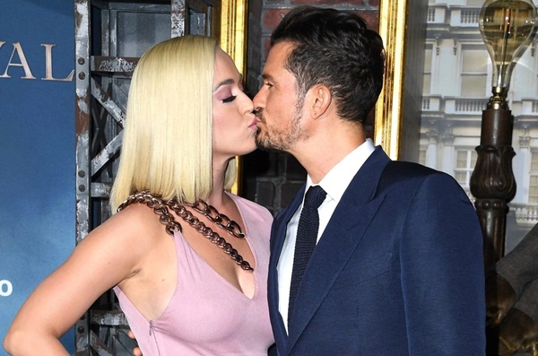 Katy Perry - mỹ nhân bị chồng bỏ chỉ bằng một tin nhắn-1