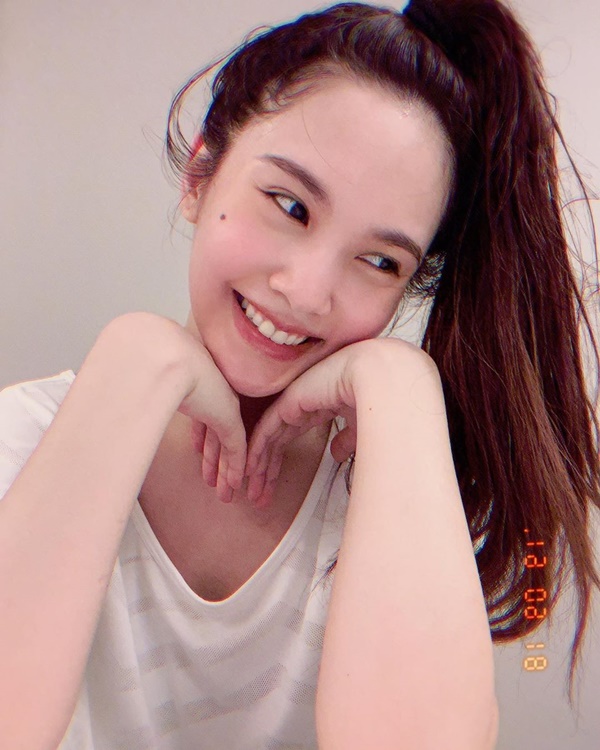 Tấm hình lão hóa ngược của hội yêu tinh hack tuổi xứ Đài cũng không gây choáng bằng làn da mộc của 3 mỹ nhân U40-5