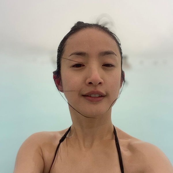 Tấm hình lão hóa ngược của hội yêu tinh hack tuổi xứ Đài cũng không gây choáng bằng làn da mộc của 3 mỹ nhân U40-11