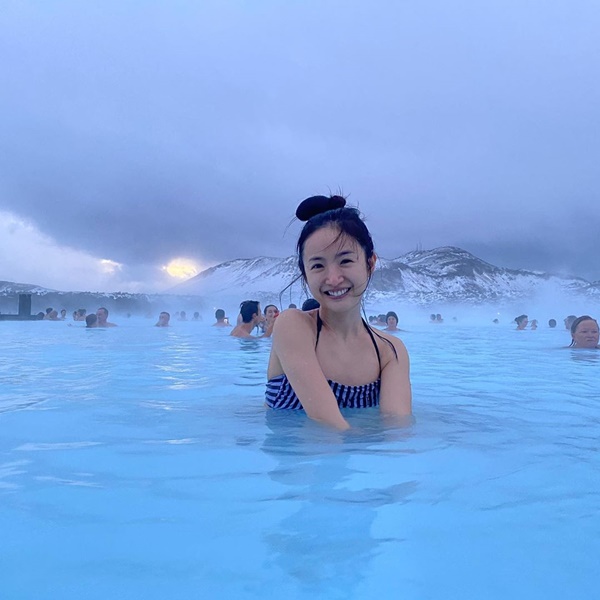 Tấm hình lão hóa ngược của hội yêu tinh hack tuổi xứ Đài cũng không gây choáng bằng làn da mộc của 3 mỹ nhân U40-14