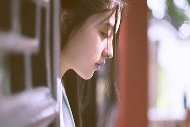 Đến nhà đồng nghiệp ăn cơm, tôi bảo chồng vào bếp rửa bát giúp, ngờ đâu hành động tâm lý của anh lại rước về bão tố-1