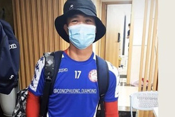 Công Phượng đăng khoảnh khắc meme nổi tiếng, đáp lại thử thách khó đỡ của đồng đội cũ tại Bỉ-3