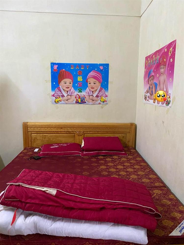 30 tuổi mà mãi chưa chịu lấy vợ, nam thanh niên được phụ huynh decor phòng ngủ đặc biệt thế này đây-2