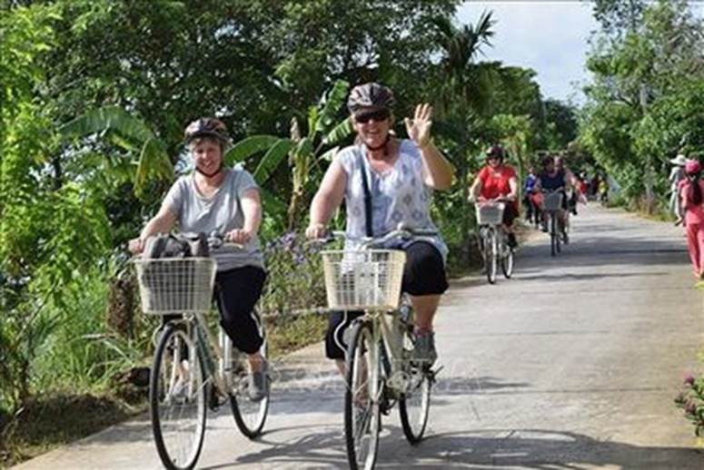Đừng để lúc hết Covid-19, người nước ngoài kỳ thị lại chúng ta-1