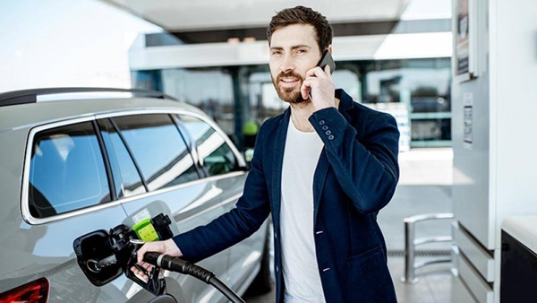 Những sai lầm chết người khi đổ nhiên liệu cho ô tô-1