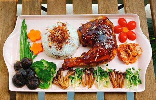 9X độc thân, quyến rũ, cứ vào bếp nấu ăn ngon là bạn bè hỏi mua ở đâu về-2