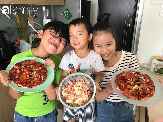 Mẹ Đà Nẵng mách chiến lược đưa con trai vào bếp, mới tí tuổi nhưng 2 bé đã biết làm loạt món ăn cầu kì, nhìn mà mê-9